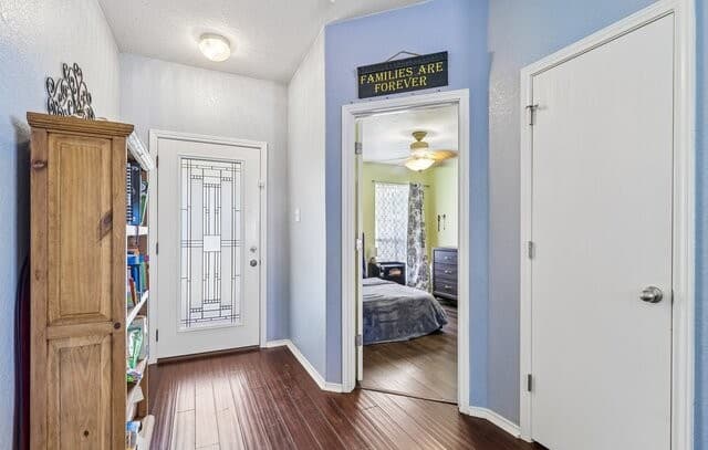 Home for sale at 132 Sleepy Vlg in Cibolo, TX — photo 4