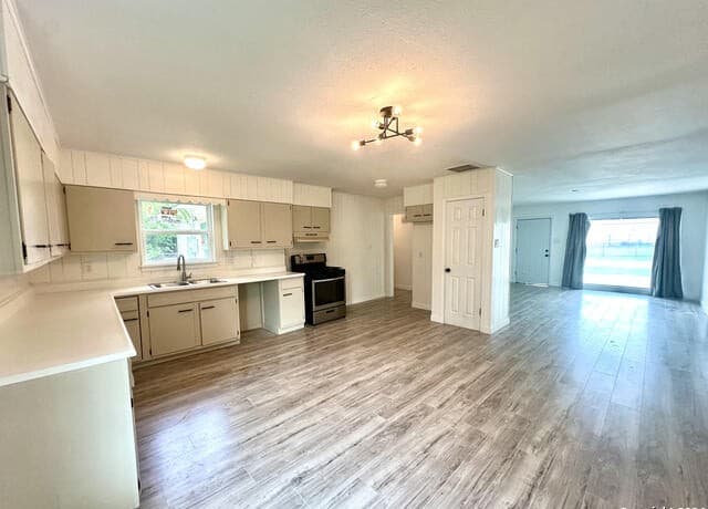 Home for sale at 123 Nash Blvd in San Antonio, TX — photo 4