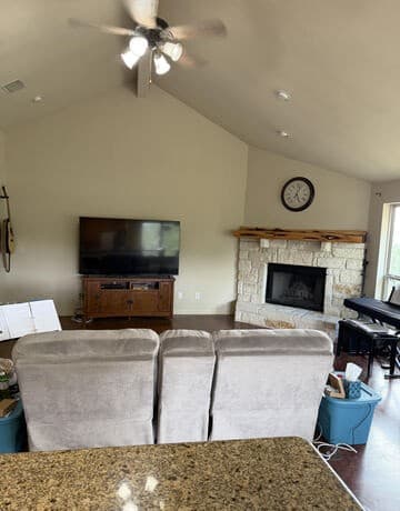 Home for sale at 421 Armadillo Trail Dr E in Comfort, TX — photo 3