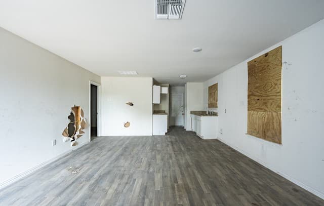 Home for sale at 1011 Yucca St in San Antonio, TX — photo 3