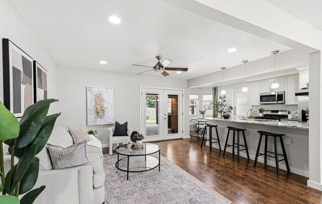 Home for sale at 3918 Oak Trl in San Antonio, TX — photo 5