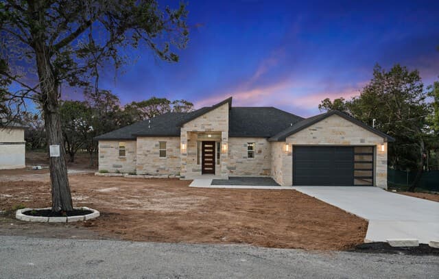 Home for sale at 355 Eagle Rock Rd in Spring Branch, TX — photo 2