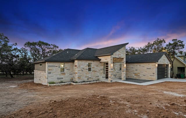 Home for sale at 355 Eagle Rock Rd in Spring Branch, TX — photo 3