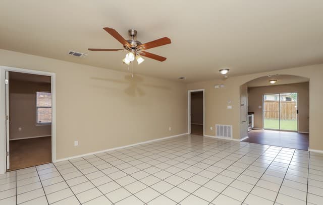 Home for sale at 2702 Antique Rose in San Antonio, TX — photo 2