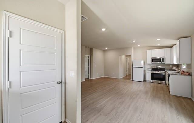 Home for sale at 5731 Falcon Point in San Antonio, TX — photo 3