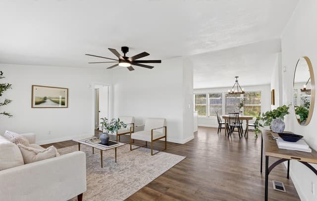 Home for sale at 1302 Hickory Street in Jourdanton, TX — photo 1