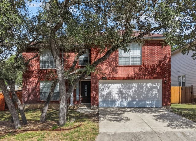 Home for sale at 11622 Claunch in Helotes, TX — photo 3