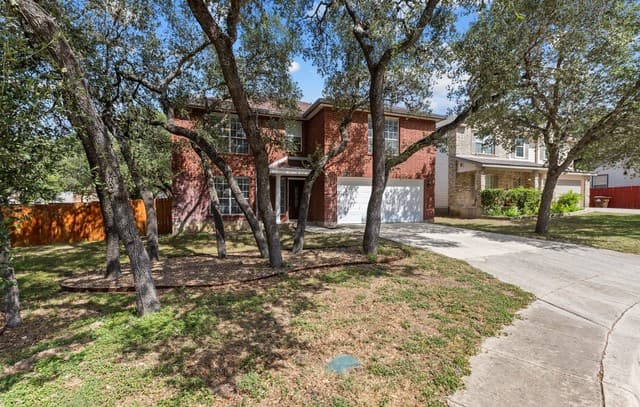 Home for sale at 11622 Claunch in Helotes, TX — photo 4