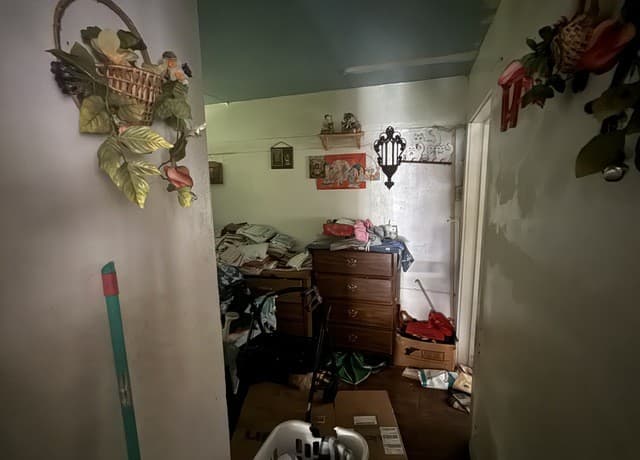 Home for sale at 4438 Buena Vista St in San Antonio, TX — photo 5