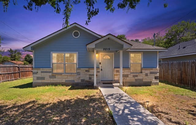 Home for sale at 3215 Pitluk Ave in San Antonio, TX — photo 1