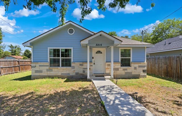 Home for sale at 3215 Pitluk Ave in San Antonio, TX — photo 2