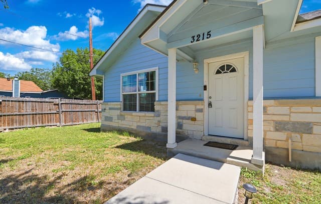 Home for sale at 3215 Pitluk Ave in San Antonio, TX — photo 5