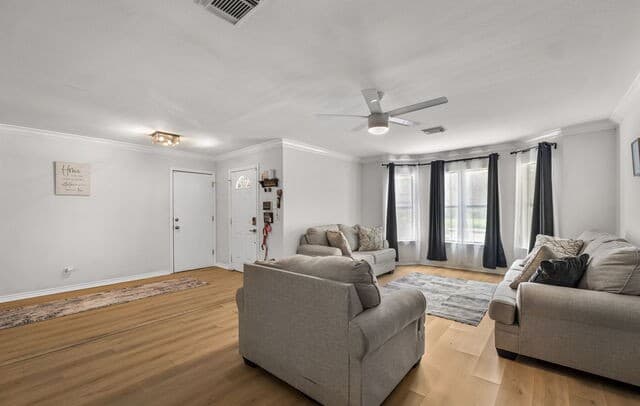 Home for sale at 7503 Legend Rock in San Antonio, TX — photo 2