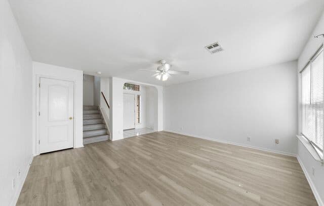 Home for sale at 4818 Crestwood Hill Dr in San Antonio, TX — photo 5