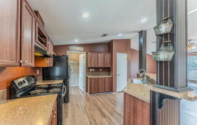 Home for sale at 200 W Elwood St in Falls City, TX — photo 4