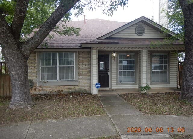 Home for sale at 616 Fern Meadow Dr in Universal City, TX — photo 1