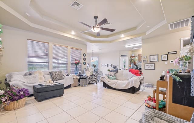 Home for sale at 12311 Course View Dr in San Antonio, TX — photo 4