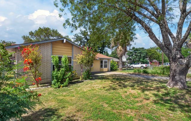 Home for sale at 2714 Lagoon Dr in San Antonio, TX — photo 1