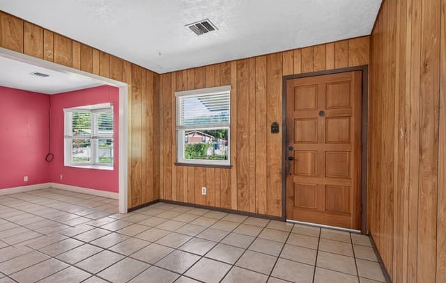 Home for sale at 2714 Lagoon Dr in San Antonio, TX — photo 5