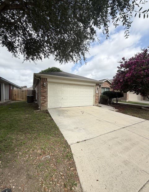 Home for sale at 10319 Grand Club Dr in San Antonio, TX — photo 1