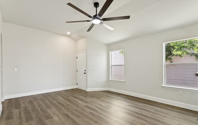 Home for sale at 8819 Mission Brk in San Antonio, TX — photo 4