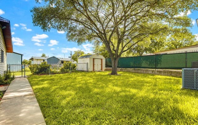Home for sale at 126 Howerton in San Antonio, TX — photo 5