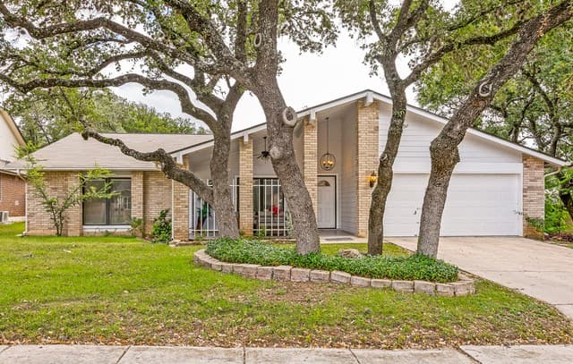 5-bedroom home for sale at 8511 Oak Fence St in San Antonio TX