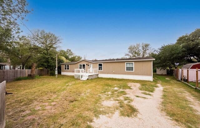 Home for sale at 3907 Anaqua Dr in Elmendorf, TX — photo 4