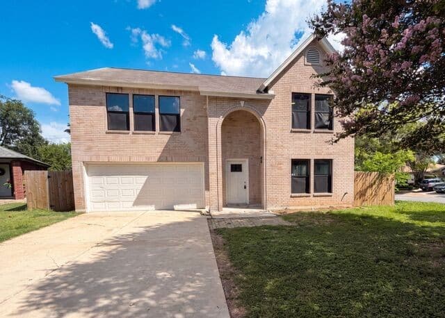 Home for sale at 15426 Canteen Creek Dr in San Antonio, TX — photo 1
