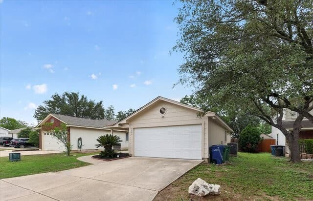 Home for sale at 6806 Cougar Cv in San Antonio, TX — photo 4