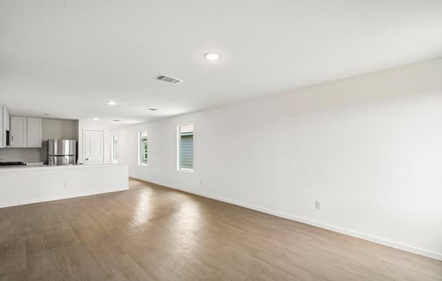 Home for sale at 825 Day Break Dr in Marion, TX — photo 4
