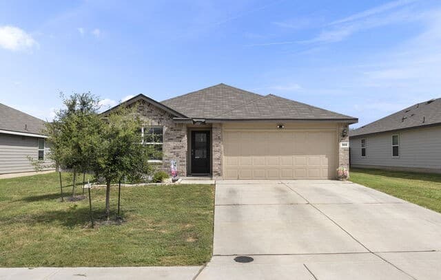 Home for sale at 808 Red River in Cibolo, TX — photo 2