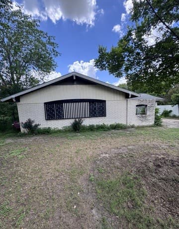 Home for sale at 4232 Chestnuthill Dr in San Antonio, TX — photo 2