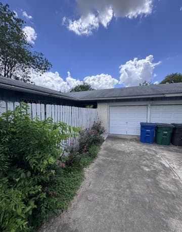 Home for sale at 4232 Chestnuthill Dr in San Antonio, TX — photo 3