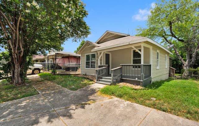 Home for sale at 1225 Leal in San Antonio, TX — photo 2