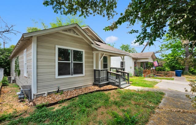 Home for sale at 1225 Leal in San Antonio, TX — photo 3