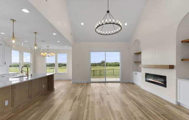 Home for sale at 165 Whitewing Way in Floresville, TX — photo 5