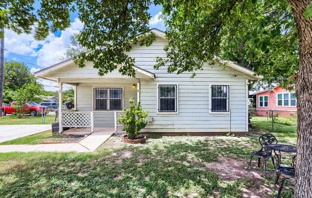 Home for sale at 623 Clark Ave in San Antonio, TX — photo 1