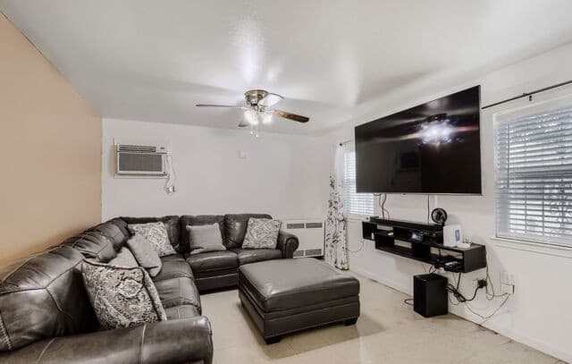 Home for sale at 623 Clark Ave in San Antonio, TX — photo 5