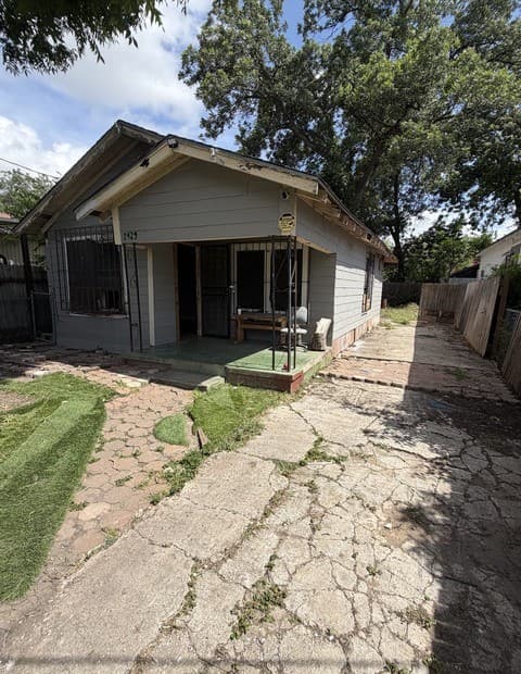 Home for sale at 2429 Potosi in San Antonio, TX — photo 3