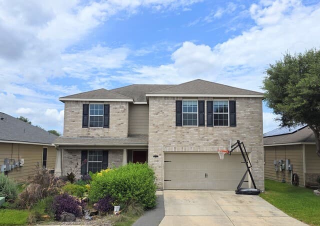 4-bedroom home for sale at 3711 Painted Tracks in Selma TX