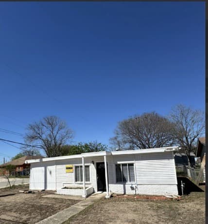 Home for sale at 235 Gillette Blvd in San Antonio, TX — photo 1