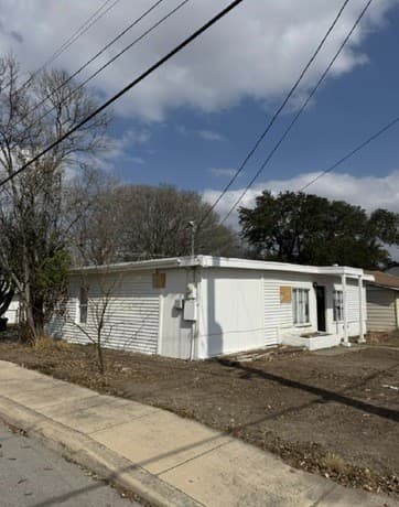 Home for sale at 235 Gillette Blvd in San Antonio, TX — photo 3