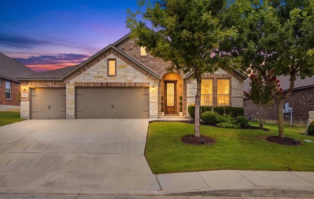 Home for sale at 432 Whistlers Way in Spring Branch, TX — photo 1