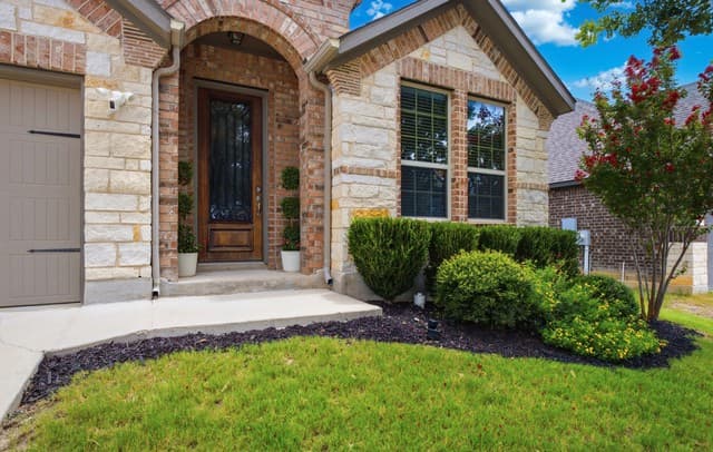 Home for sale at 432 Whistlers Way in Spring Branch, TX — photo 2