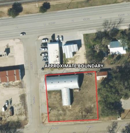home for sale at 1905 Avenue R in Hondo TX