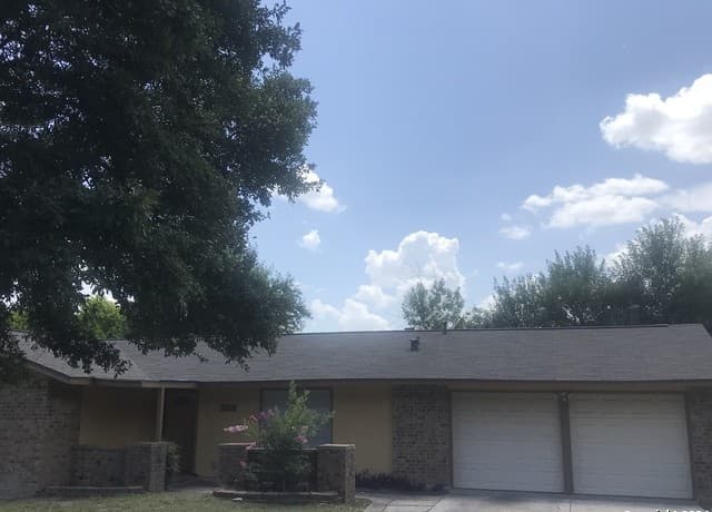 3-bedroom rental at 7919 Deep Forest in San Antonio TX