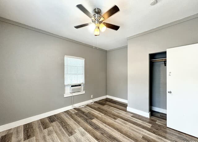 1-bedroom rental at 321 N Chupaderas St Unit 101 in San Antonio TX
