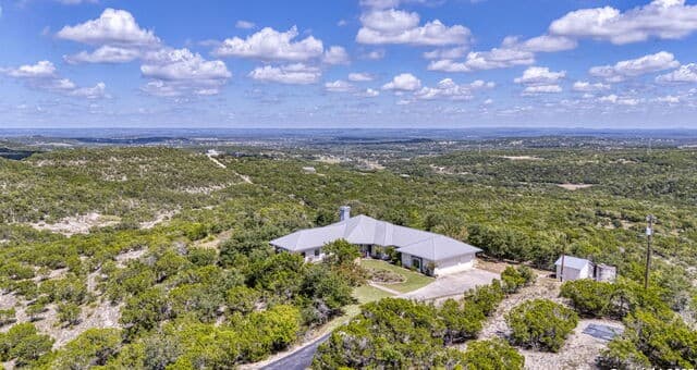 3-bedroom home for sale at 305 Spanish Pass in Boerne TX