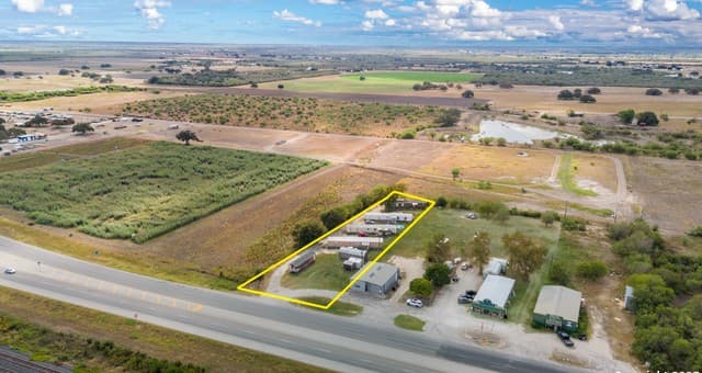 home for sale at 701 Hwy 90 in Hondo TX
